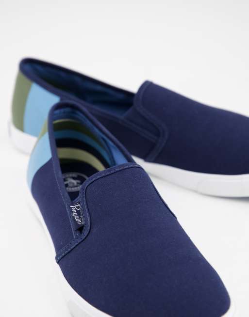 Original Penguin - Wide Fit - Slip on-lærredssko i marineblå og blandede nuancer, 3 af 4