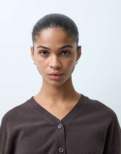 & Other Stories 100% wool cuffed sleeve v neck fitted cardigan with buttons in dark brown, 4 of 5