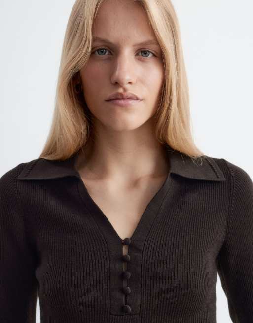 & Other Stories 100% wool slim fit collared top with fabric covered buttons in brown, 3 of 4