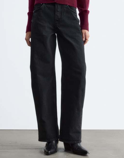 & Other Stories Anja Cut barrel leg jeans with turn up in black, 4 of 5