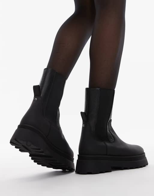 & Other Stories – Ankle-Boots aus Leder in Schwarz mit hohem Schaft, warmem Futter und dicker Sohle, 3 von 4