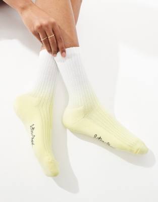 & Other Stories ankle socks in yellow and white ombre-Multi