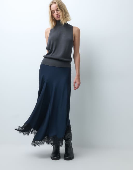 & Other Stories asymmetrischer Midirock mit Spitzenbesatz in Schwarz, 2 von 5