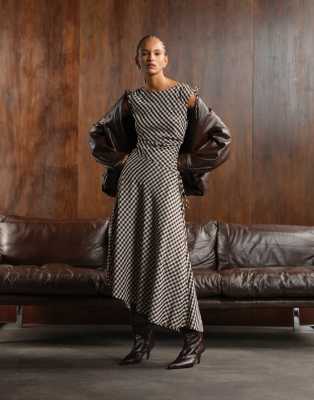 & Other Stories - Asymmetrisches, kariertes Midikleid in Schwarz-Weiß mit seitlichem Bindedetail-Bunt