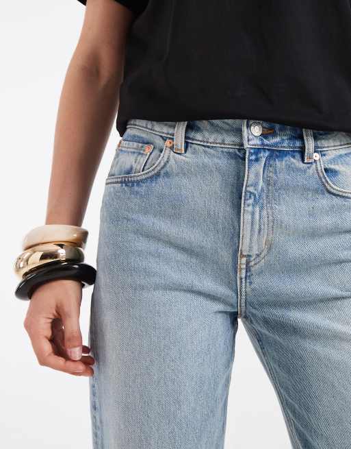 & Other Stories barrel fit jeans in light blue wash , 5 of 5