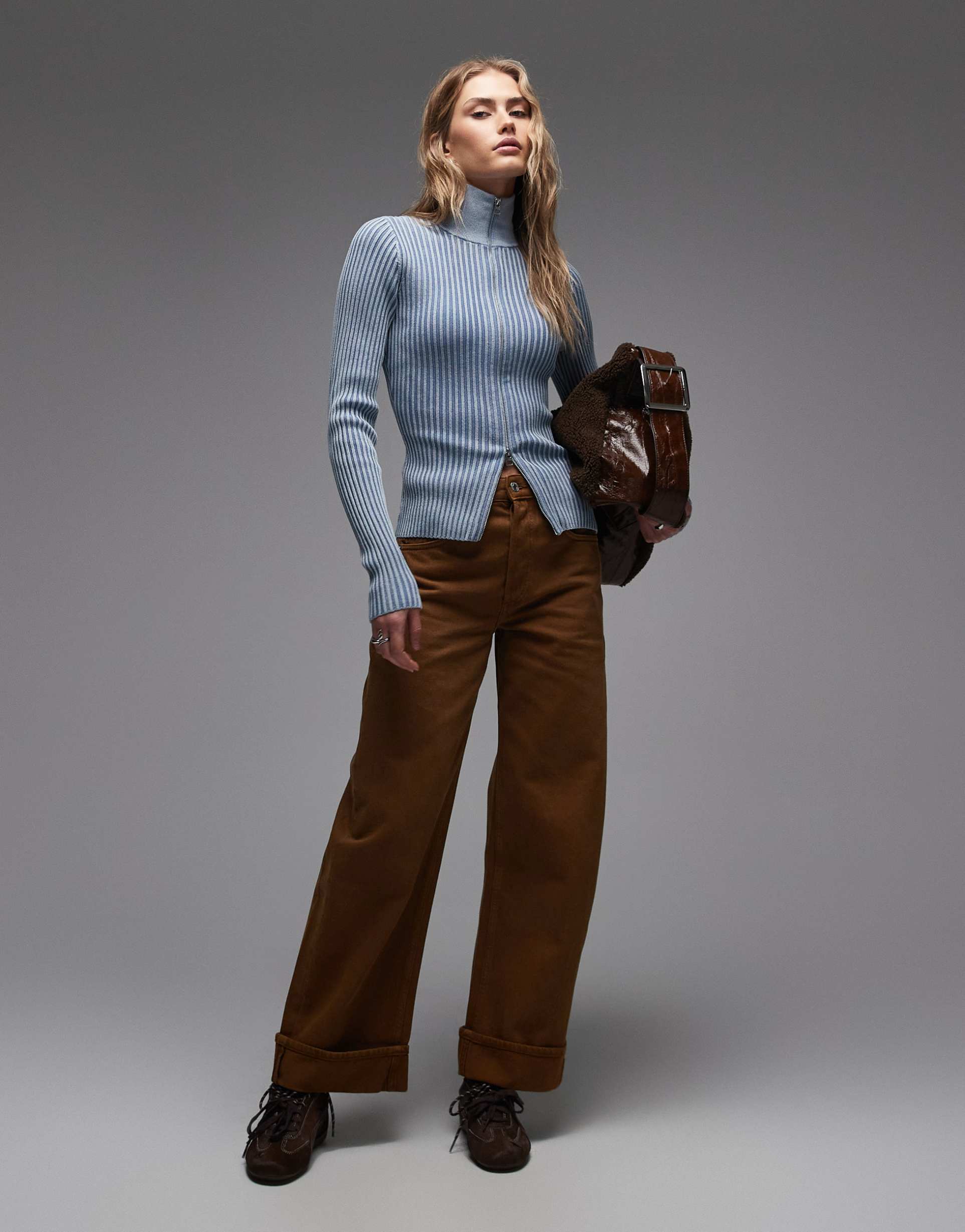 & other stories barrel leg jeans in brown wash