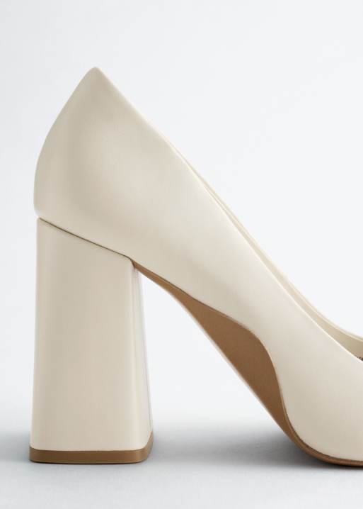 & Other Stories block heel pointed leather pumps in off white, 4 of 6