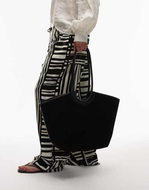 & Other Stories - Borsa shopping in vera pelle scamosciata oversize nera con due manici, 3 di 4