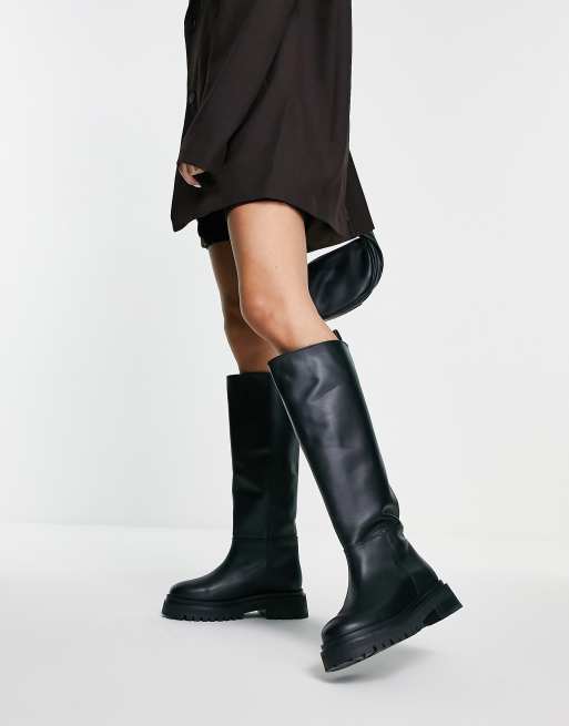 & Other Stories - Bottes plates à semelle chunky - Noir