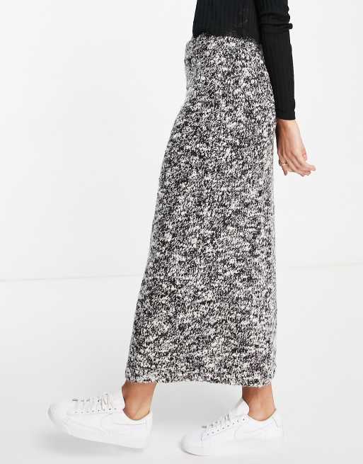 & Other Stories boucle yarn maxi skirt in grey (part of a set), 2 of 4