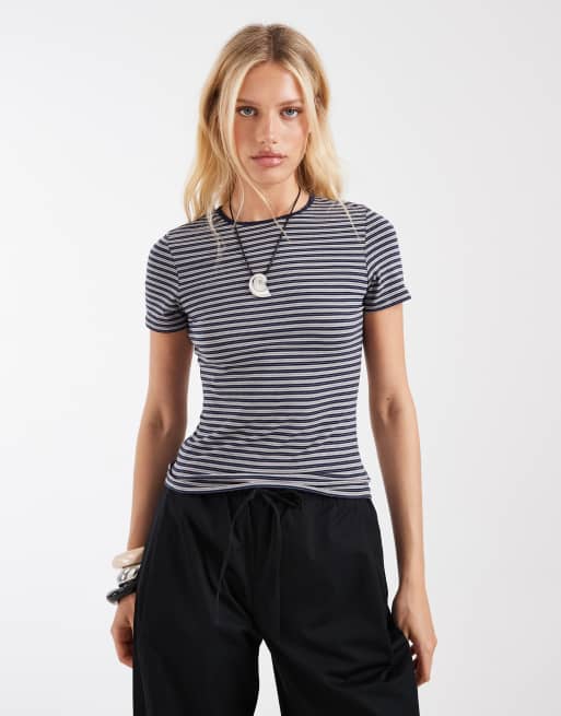 & Other Stories boxy oversized t-shirt in blue stripes, 3 of 4