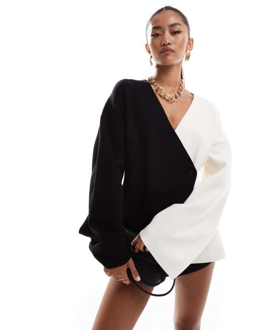 & Other Stories - Cardigan i kompakt strik med asymmetrisk snit fortil og ærmer med svaj i beige og sort farveblok