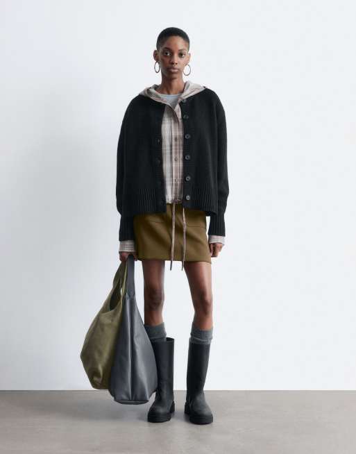 & Other Stories cashmere relaxed cardigan with step hem detail in black, 2 of 4