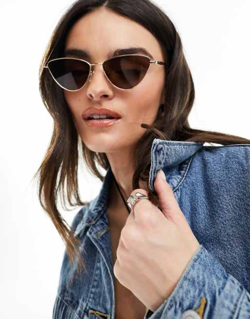 & Other Stories - Cat eye zonnebril met smal montuur in goudkleur