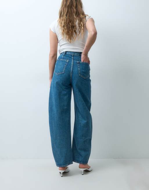 & Other Stories co-ord barrel leg jeans in mid blue wash , 3 of 5