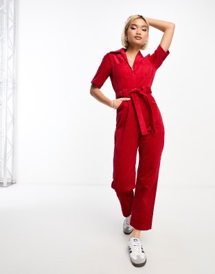 & Other Stories - Cord-Jumpsuit in Rot mit Gürtel