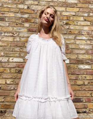 white trapeze dress