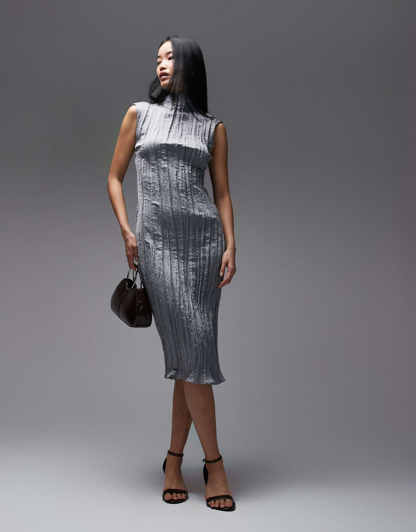 &Other Stories платье миди в складку с разрезом по бокам серого цвета