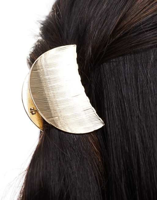 & Other Stories curved hair claw clip in gold, 4 of 4