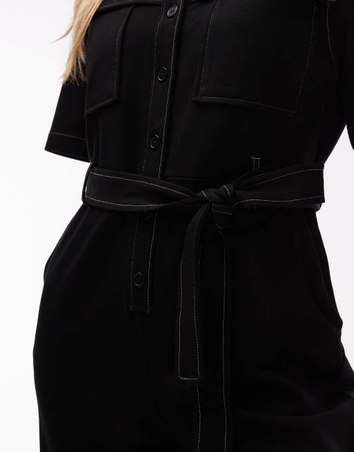 & Other Stories – Elastischer Jumpsuit in Schwarz mit weitem Bein, Bindegürtel und Utility-Taschen, 3 von 4
