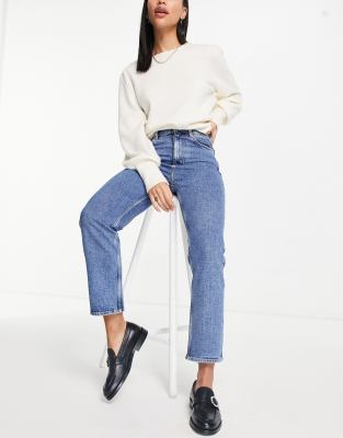 amp; Other Stories + “Favourite” Cut Cropped Jeans