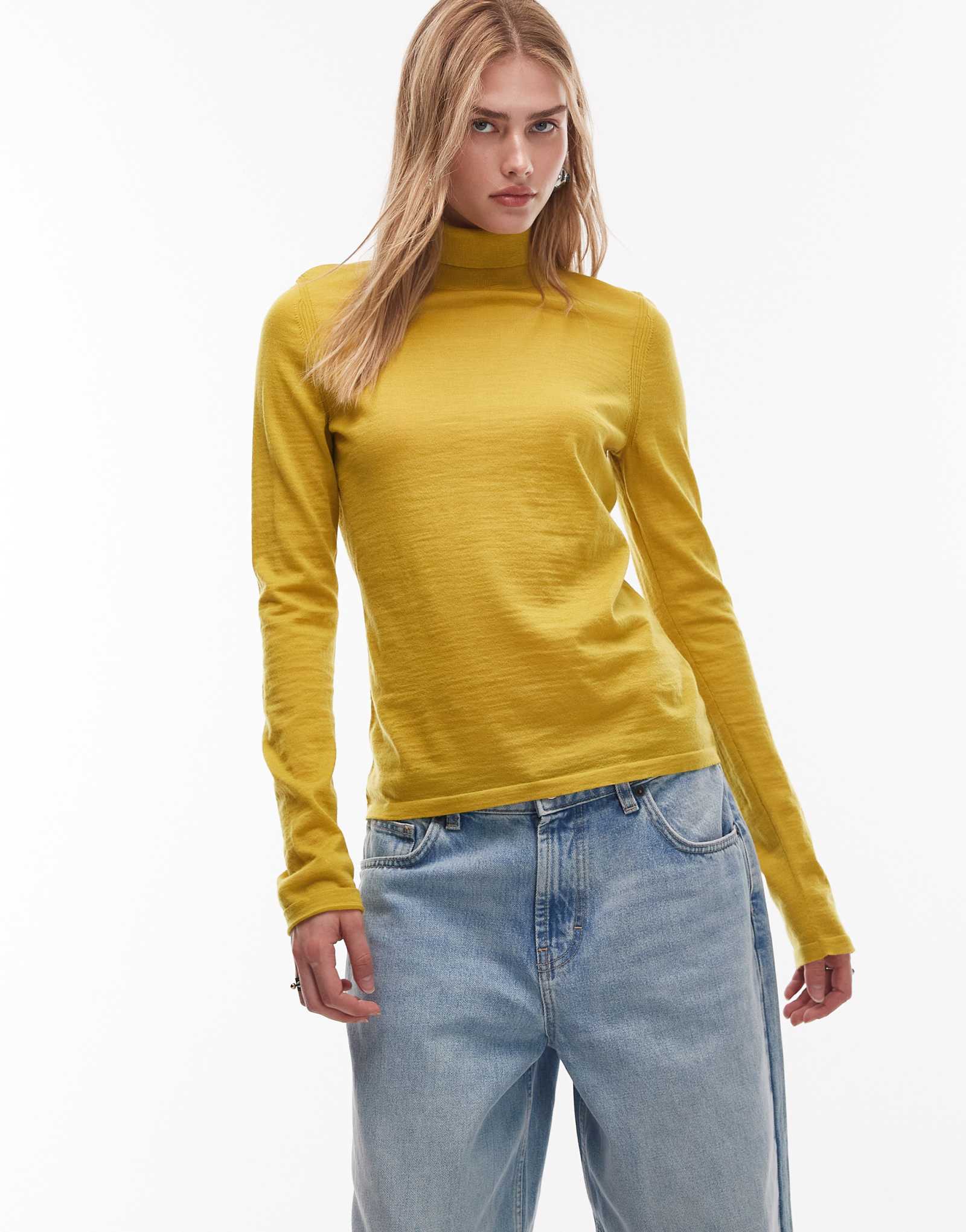 & Other Stories свитер-водолазка тонкой вязки желтого цвета с высоким воротом