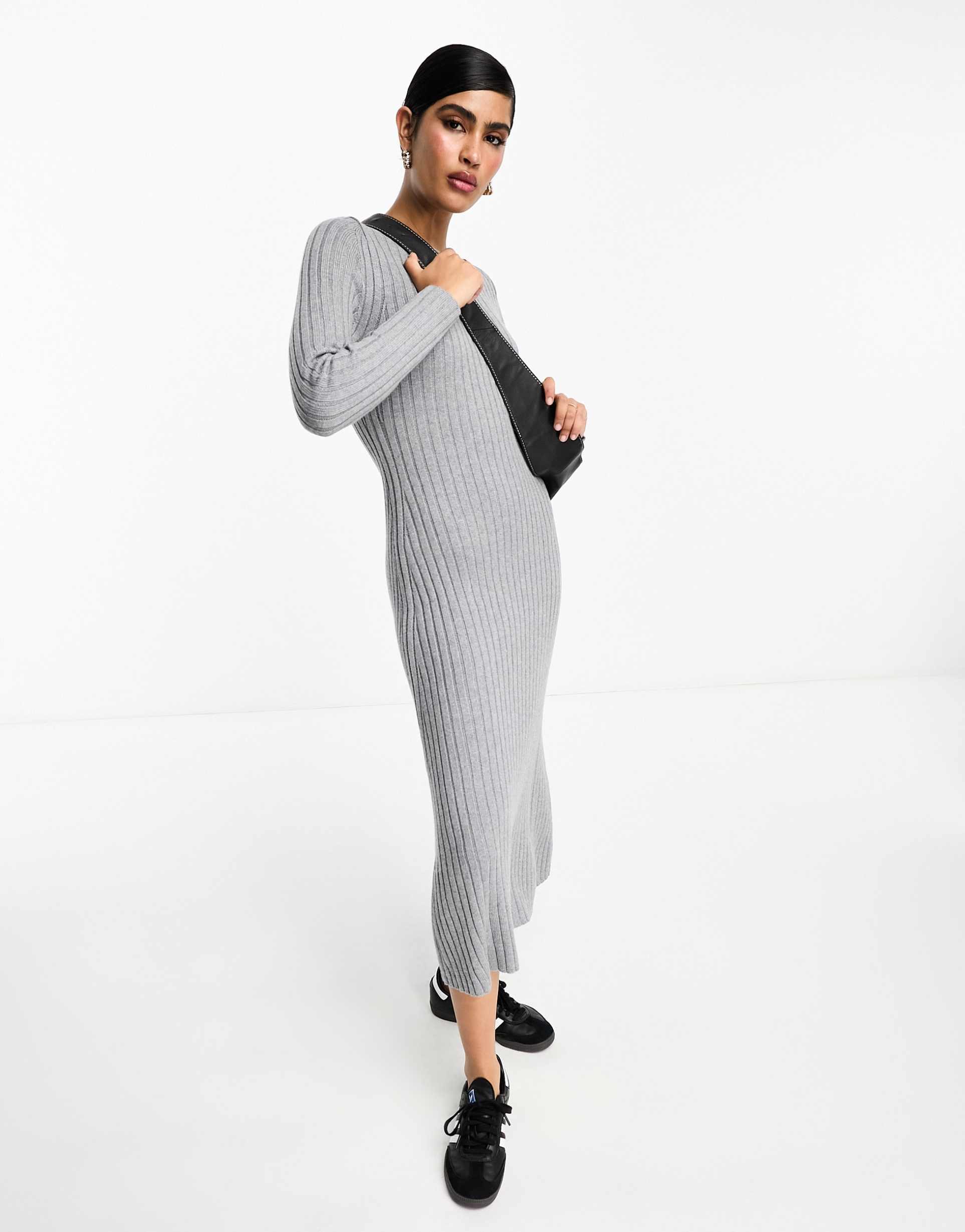 & other stories flared ribbed knitted midi dress in gray