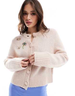 & Other Stories - Flauschige Strickjacke aus Alpakamix in Hellbeige mit dekorativer Libelle mit Schmucksteinbesatz-Neutr...