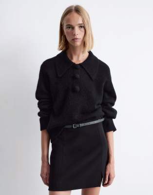& Other Stories - Flauschiger Strickpullover in Schwarz aus Woll-Alpakamix mit Kragen