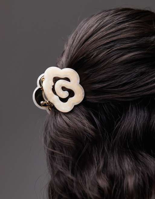 & Other Stories flower swirl marble hair claw clip in white, 3 of 3