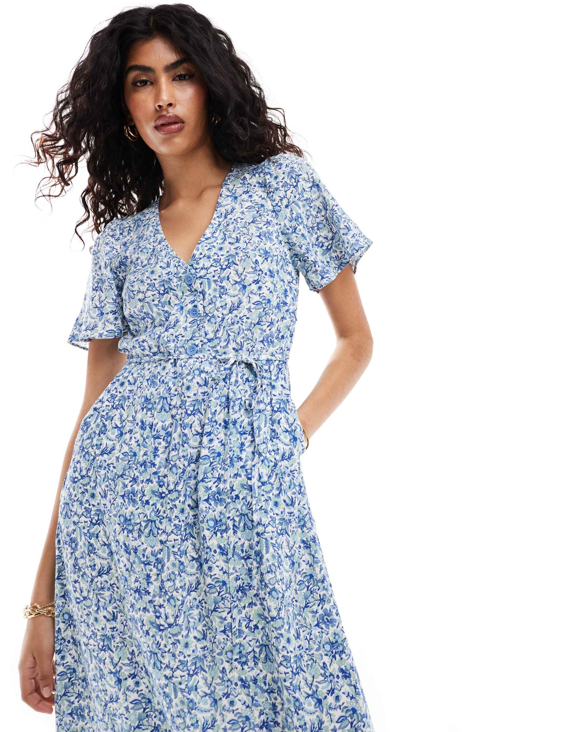 & other stories flutter sleeve midi dress in blue floral print