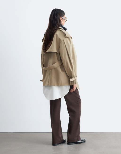 & Other Stories - gabardina corta de algodón con cinturón en beige, 4 de 4