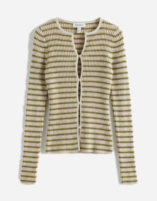 & Other Stories – Gerippte Strickjacke in Grün mit Streifen und Knopfleiste , 5 von 11