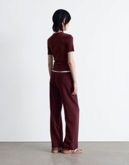 & Other Stories – Geripptes T-Shirt aus superweichem Jersey in Burgunderrot, 4 von 4