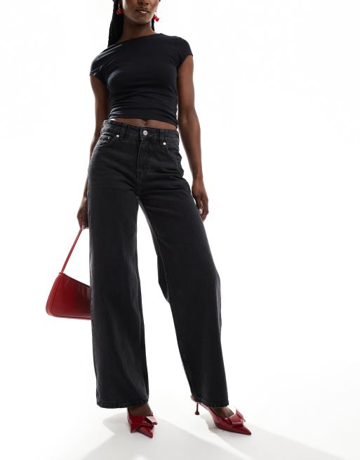& Other Stories – Gio – Locker geschnittene Jeans in verwaschenem Schwarz mit mittelhohem Bund und weitem Bein