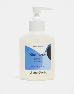 & Other Stories hand soap in nine notes-White