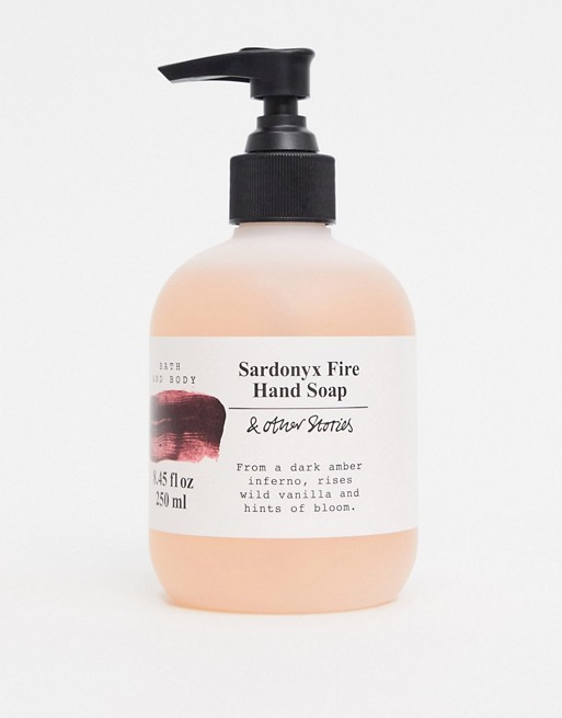 & Other Stories hand soap in Sardonyx Fire