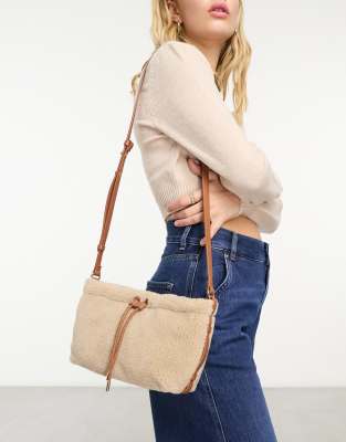 & Other Stories - Handtasche aus Teddyfell in Beige-Neutral