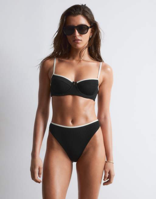 & Other Stories - Haut de bikini à armatures et bonnets préformés avec bords contrastants à assortir - Noir et blanc