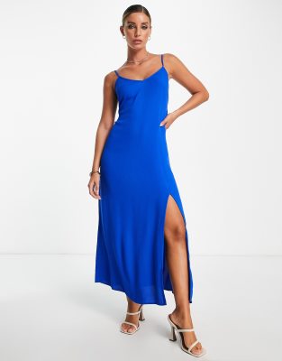 &Other Stories - Hinten gebundenes Camisole-Midikleid in Blau