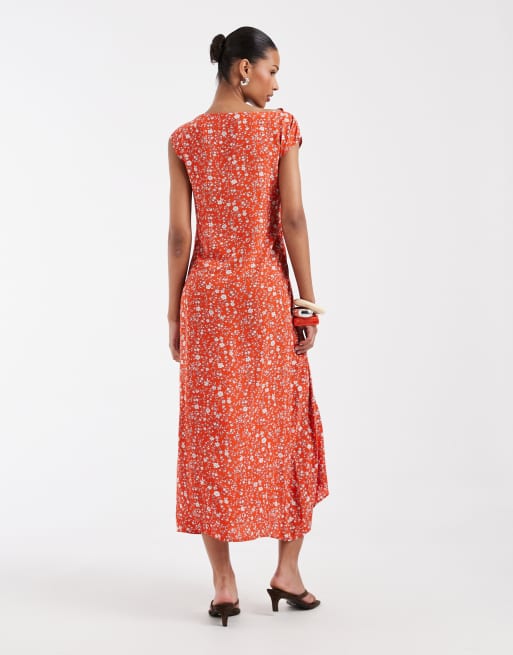 & Other Stories – Jersey-Maxikleid in Rot mit Raffung und Blumenmuster , 4 von 4