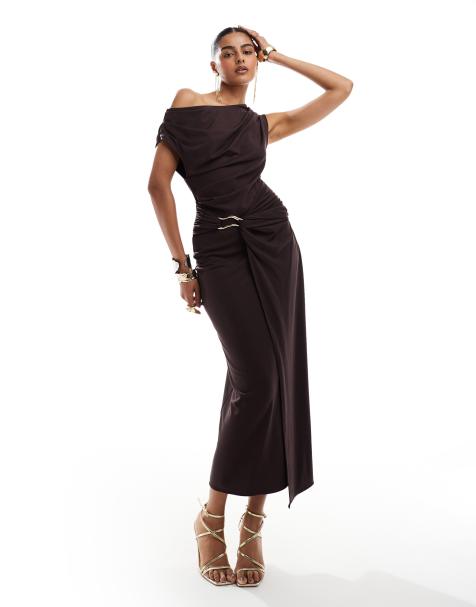 & Other Stories - Jersey midi-jurk met gedrapeerde wikkelsluiting en asymmetrische off-shoulder in donkerbruin - view 1