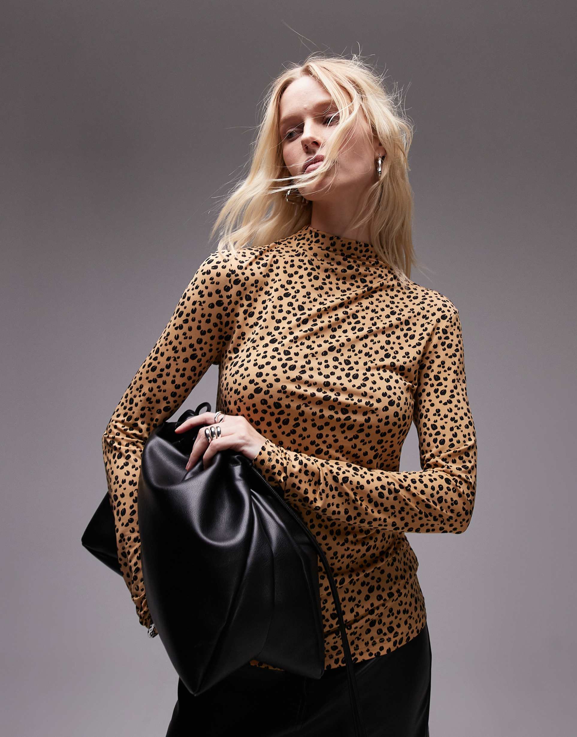 & other stories jersey second skin long sleeve top in leopard print