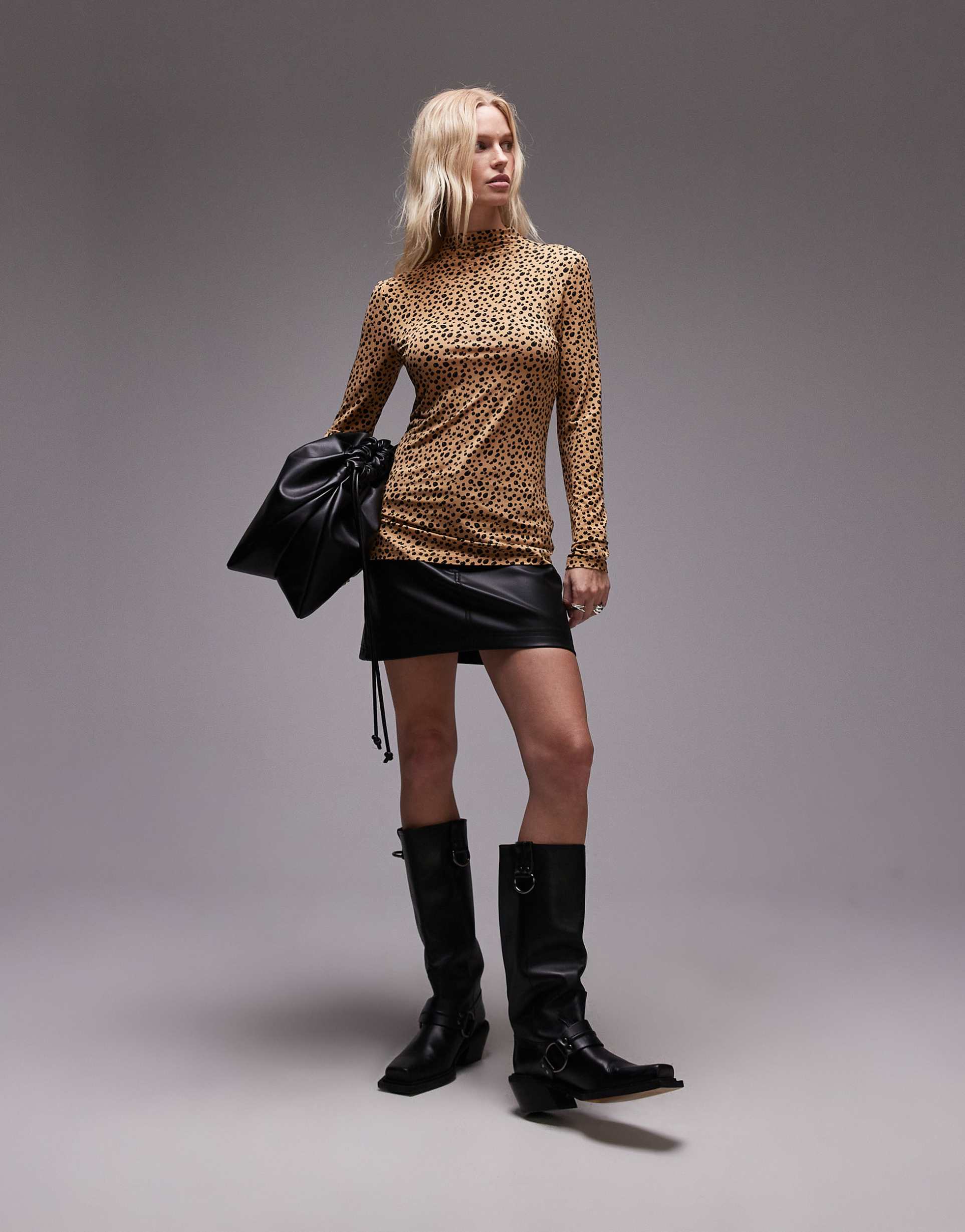 & other stories jersey second skin long sleeve top in leopard print