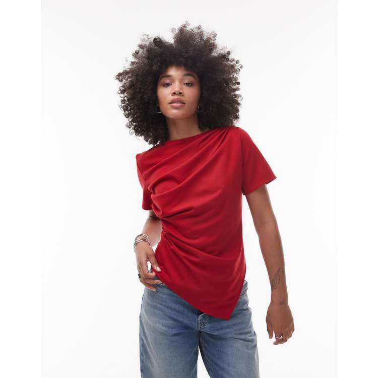 208774310-1-red?$n_750w$&wid=