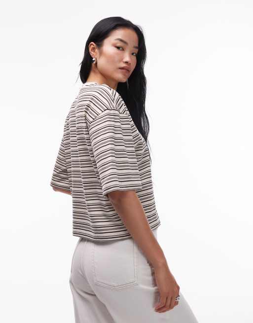 & Other Stories – Kastig geschnittenes Oversize-T-Shirt in Beige gestreift, 4 von 4