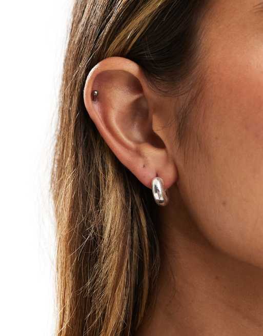 & Other Stories - Kleine chunky oorbellen in zilver