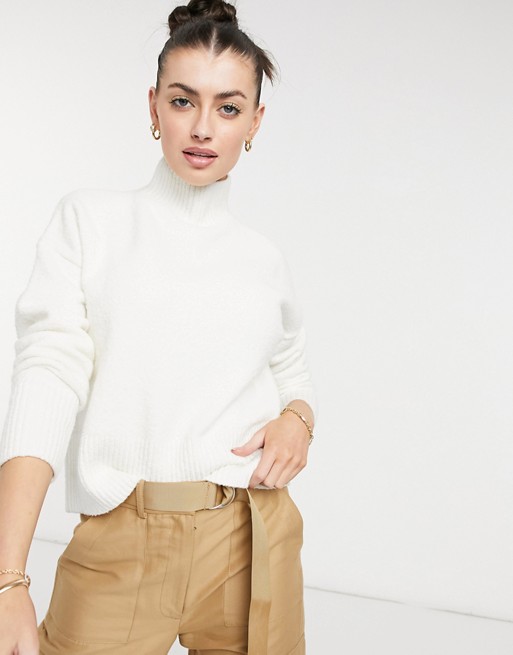 & Other Stories knitted cropped jumper in off white