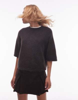 & Other Stories - Kurzärmliger Strickpullover mit Alpakawolle in Braun