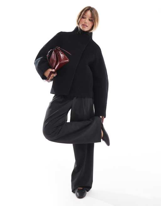 & Other Stories – Kurze Jacke aus Wollmix in Schwarz mit Stehkragen, 2 von 4